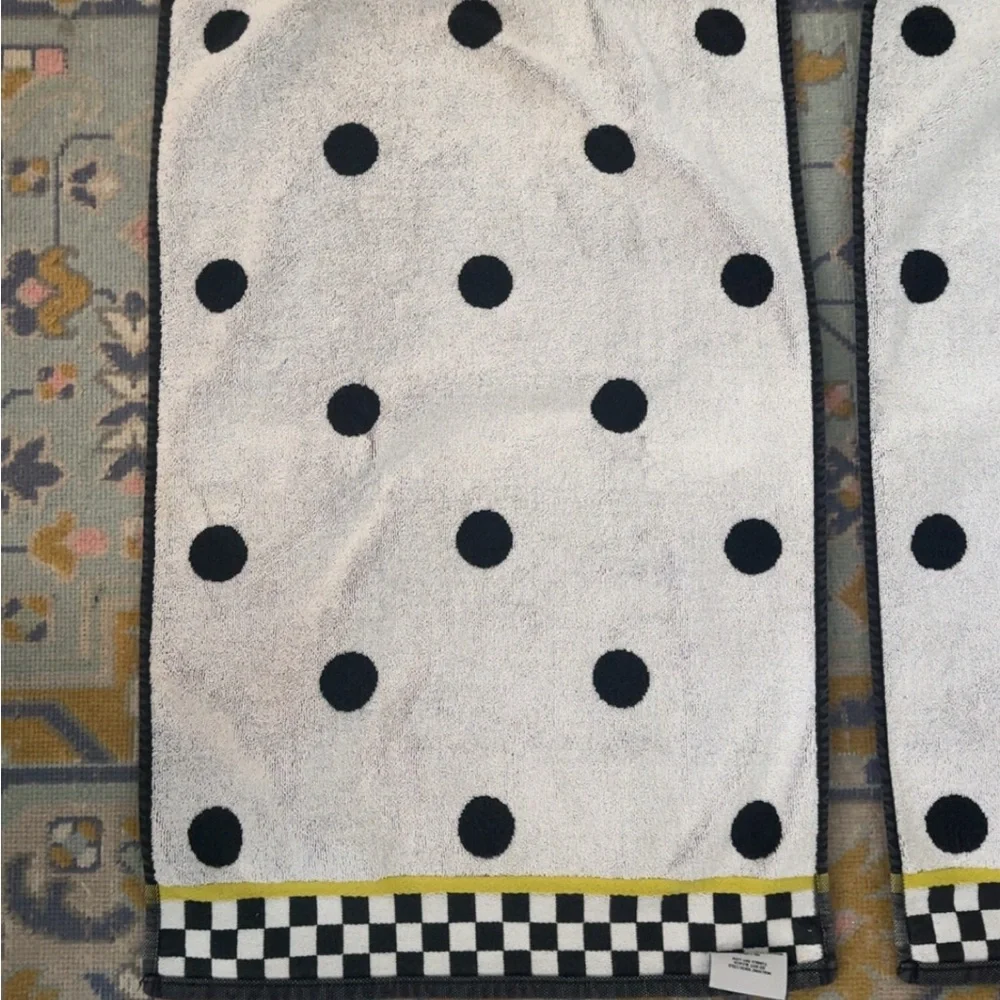 Set of 2‎ MacKenzie Childs Courtly Check Dotty Black White Cotton Hand Towels